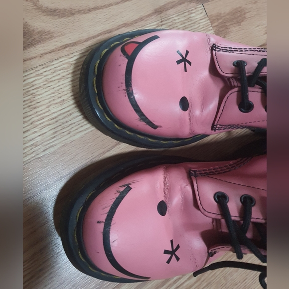 Dr. Martens Hot Acid Hincky Smiley Pink Combat Boots - Picture 3 of 8